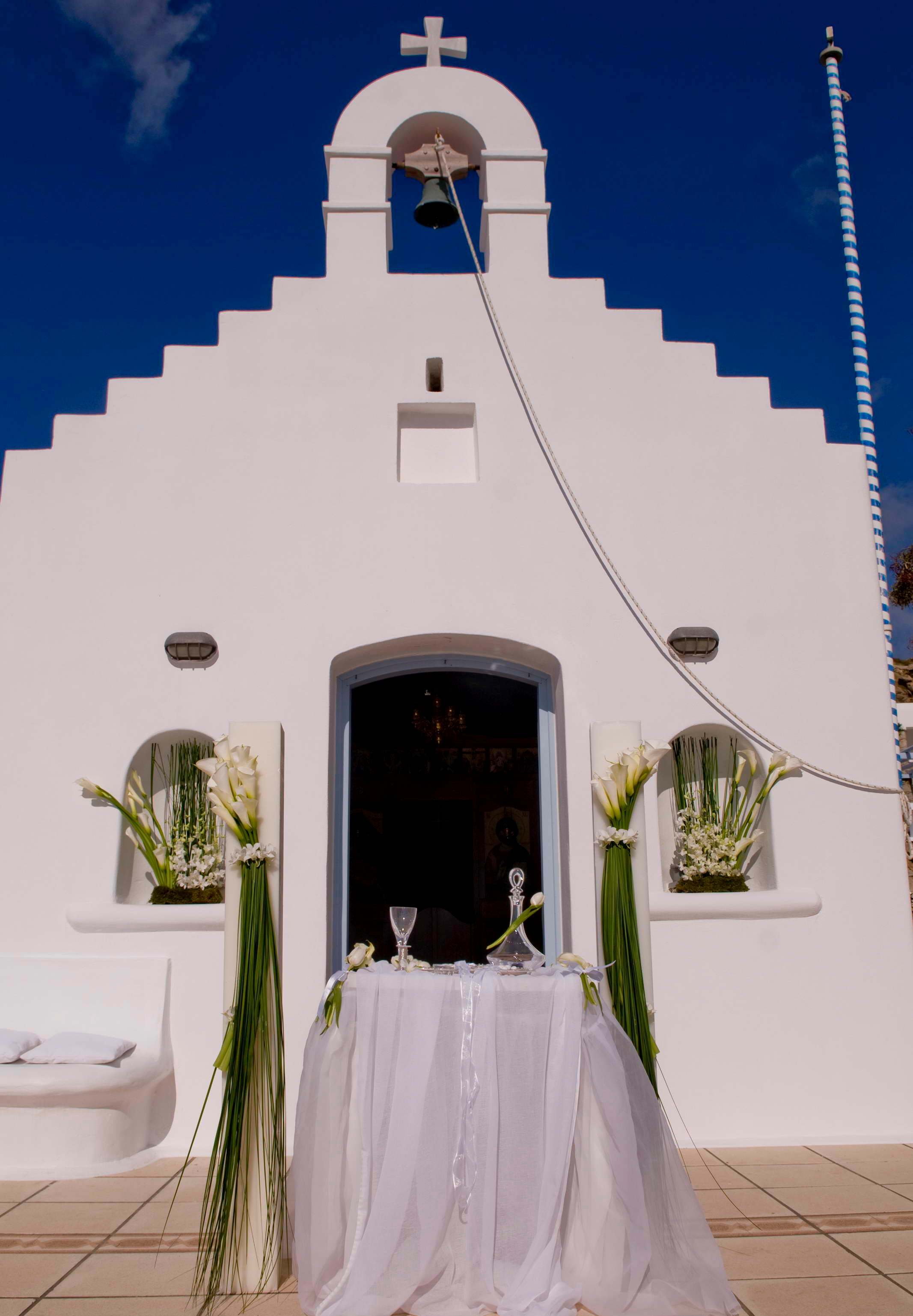 Book your wedding day in Saint John Mykonos Beach Resort